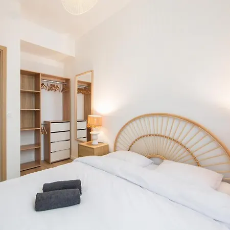 Superbe Appartement, Lumineux Et Moderne Daire *